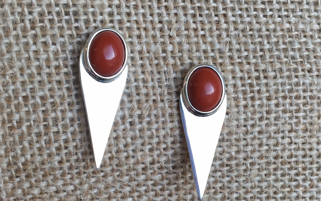 EL RETO DE CREAR UNA JOYA A MEDIDA: LOS PENDIENTES DE LAURA