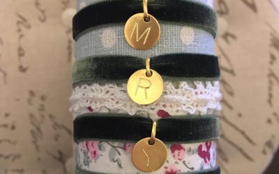 JOYAS PARA BODAS: PULSERAS PERSONALIZADAS EN LA BODA DE LAURA