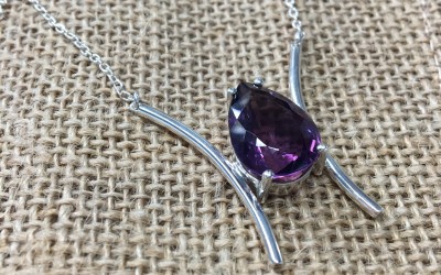EL RETO DE CREAR UNA JOYA A MEDIDA: LA AMATISTA DE BEATRIZ