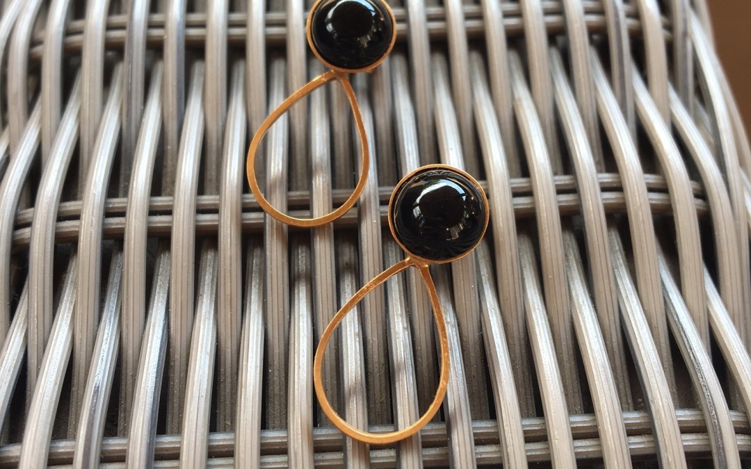 EL RETO DE HACER UNA JOYA A MEDIDA: LOS PENDIENTES DE NATALIA