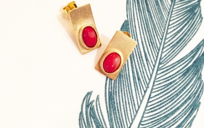 PENDIENTES CON CORAL ROJO