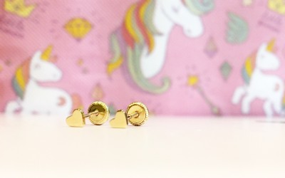PENDIENTES DE BEBÉ CON CORAZÓN