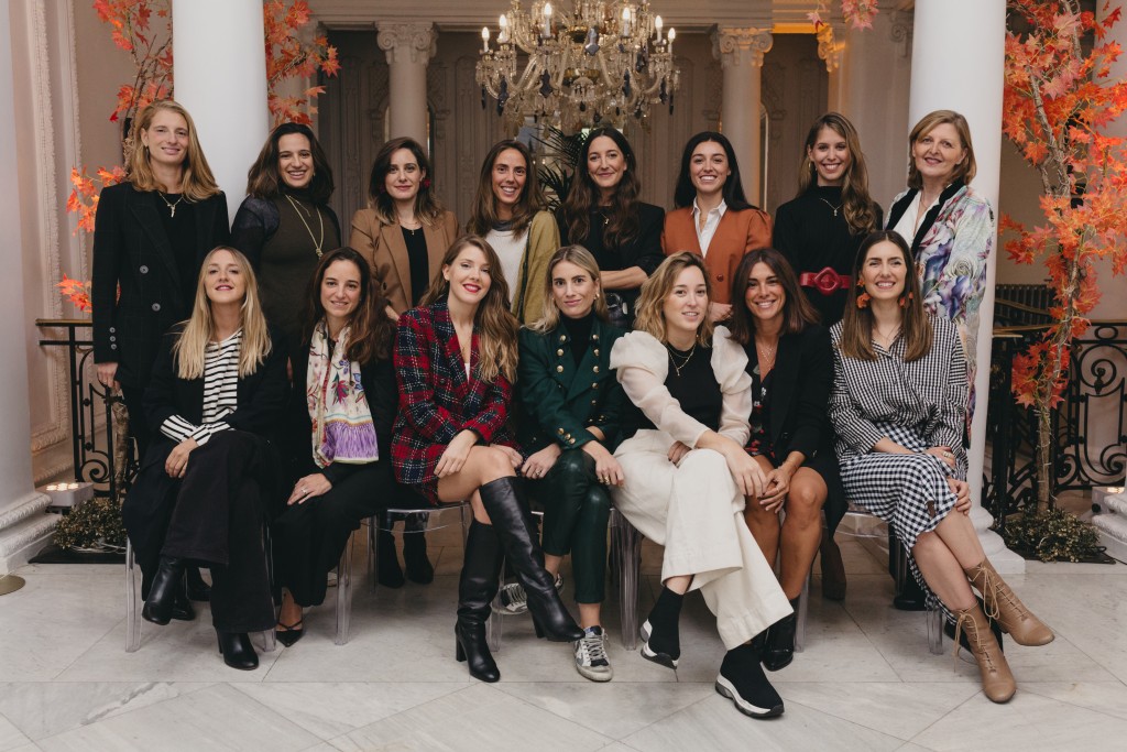 El equipo de las skinsisters: ropa de pajes, wedding planner, medio de comunicación sector bodas... son sólo algunos de los trabajos de estas mujeres emprendedoras